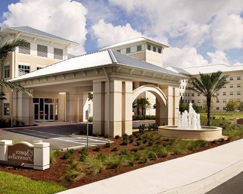 Exterior photo of Osprey Fountains Front Entrance